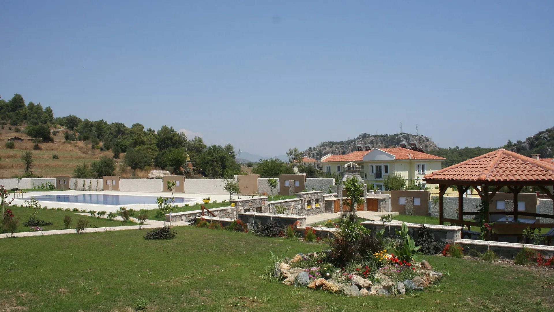 Golden Golf Sarigerme Villalari تركيا